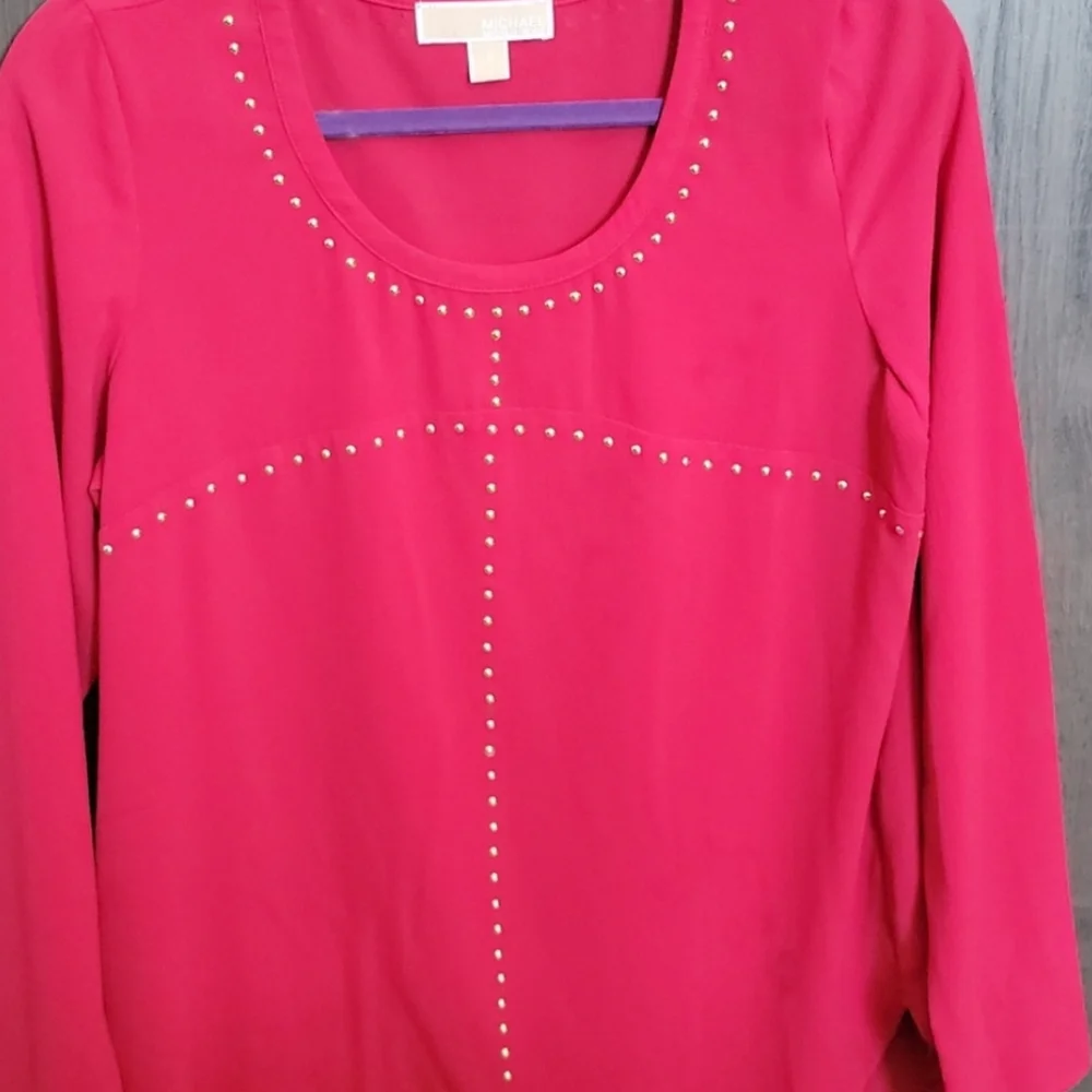 Michael Kors Red Studded Hi-Lo Hem Blouse in Size L - Picture 5 of 14